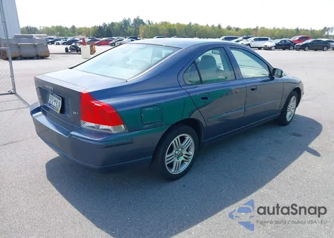 2008 Volvo S60 2.5T z USA, uszkodzony, nr VIN YV1RS592482671412